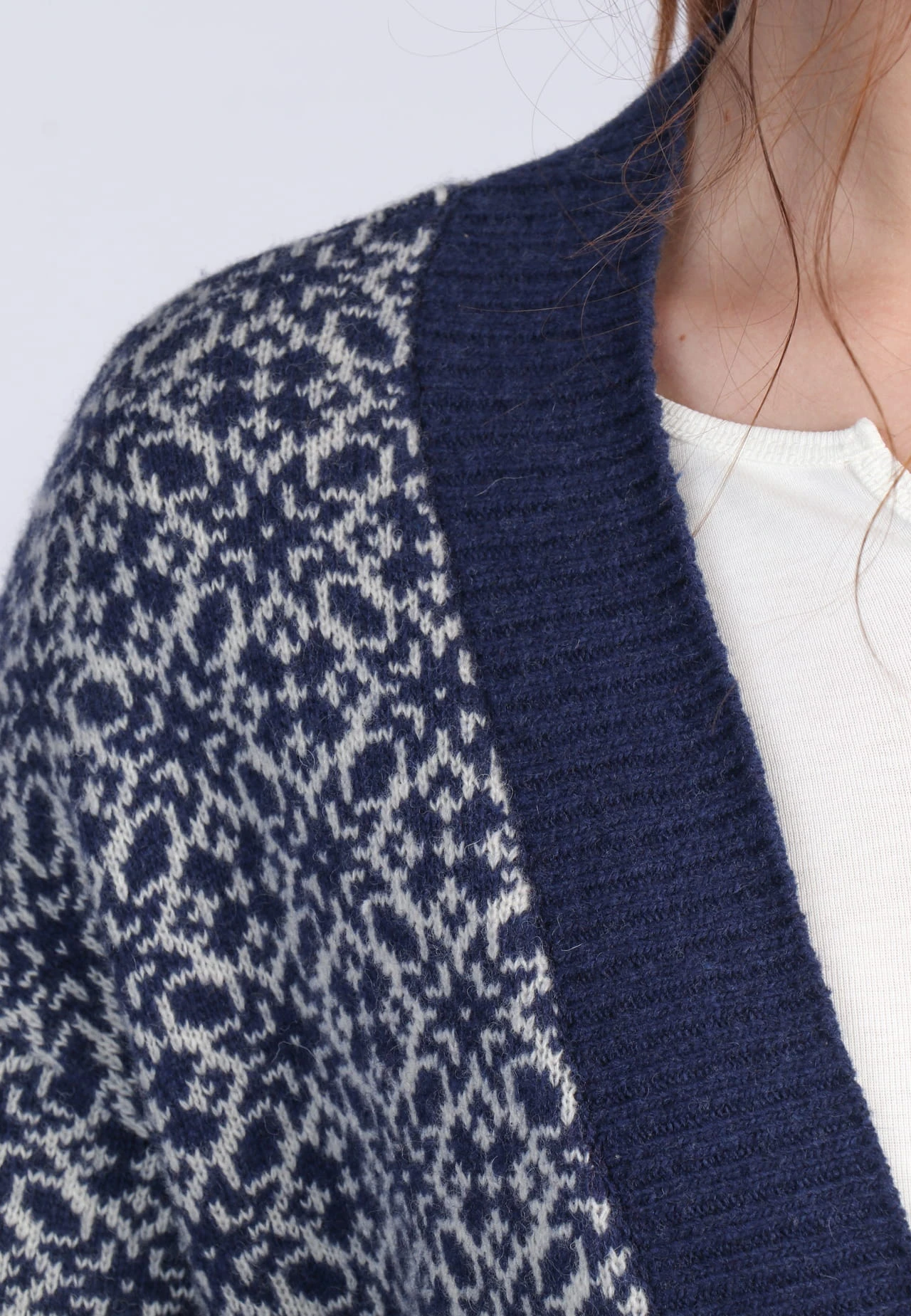 Strickjacke Tilke - Navy – Bild 5