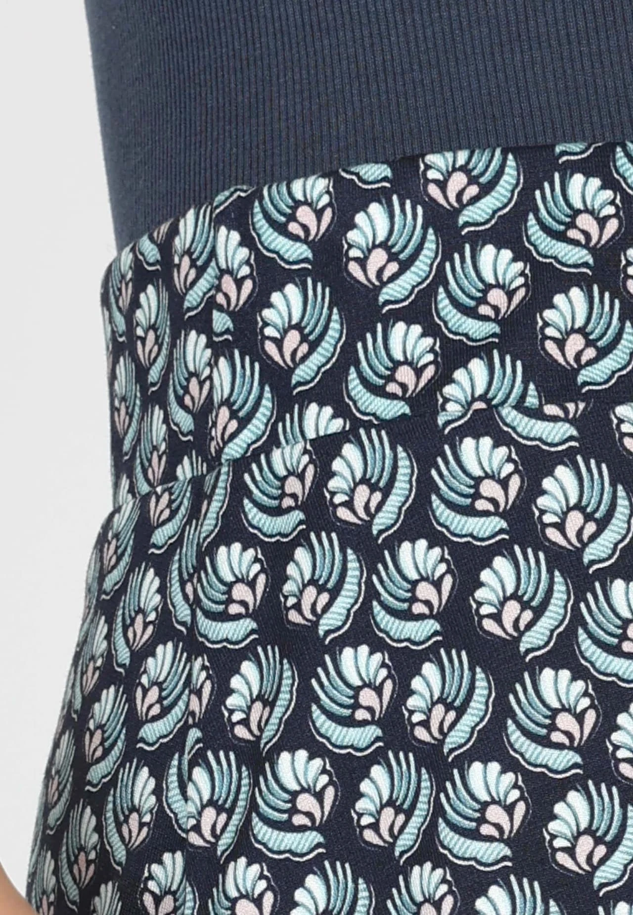 Rock Ginaja Bush- Navy – Bild 5